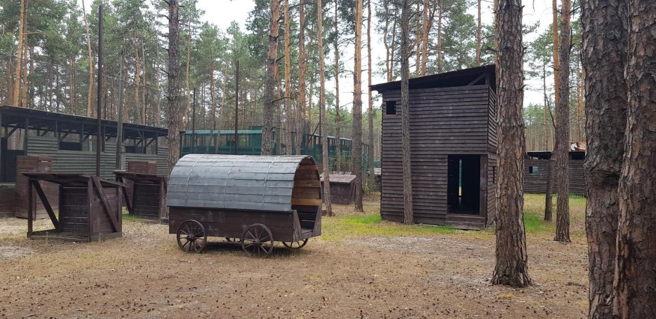 Загородный Комплекс Fort Pirnov Park Pirnove Dış mekan fotoğraf