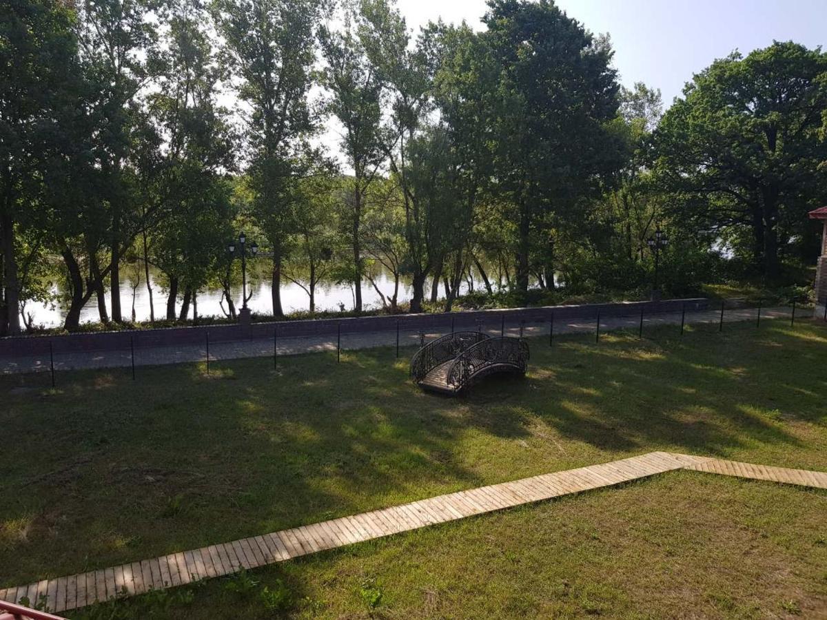 Загородный Комплекс Fort Pirnov Park Pirnove Dış mekan fotoğraf